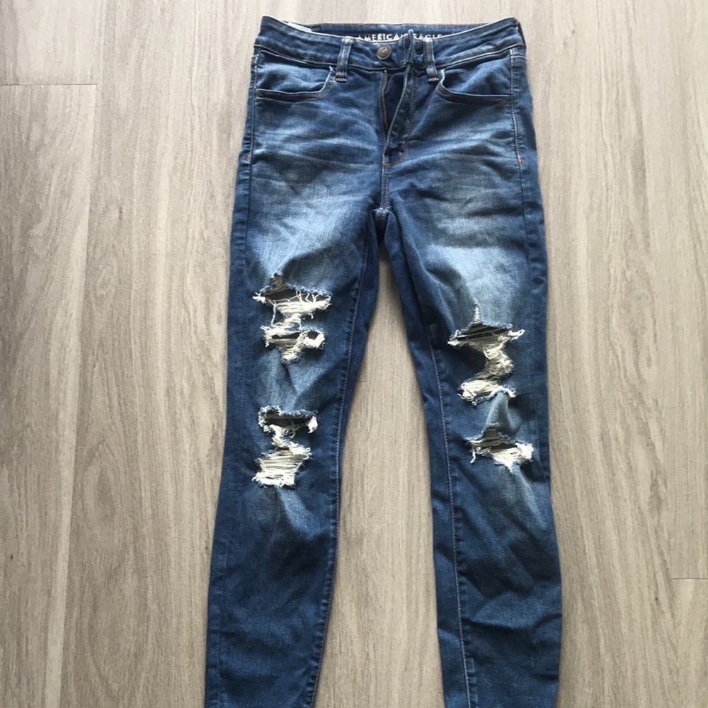 American eagle ripped skinny jeans